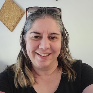 Erica J Whelton